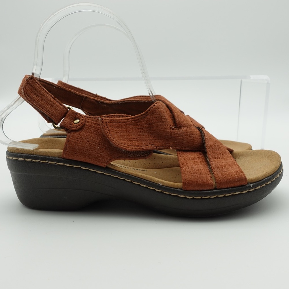 Clarks Women's Sandals in Rust Brown